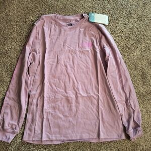 NWT The North Face Women's Long sleeve Tshirt In medium 🩷 💜